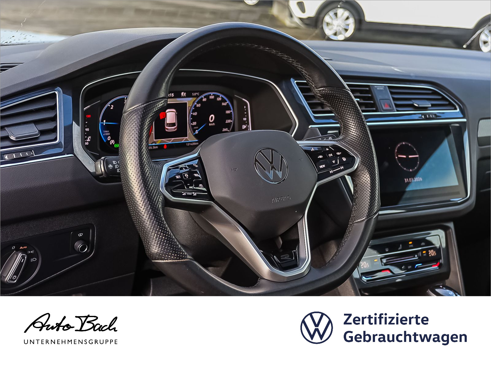 Volkswagen Tiguan R-Line 2.0TDI DSG 4Motion HuD Matrix ACC AHK