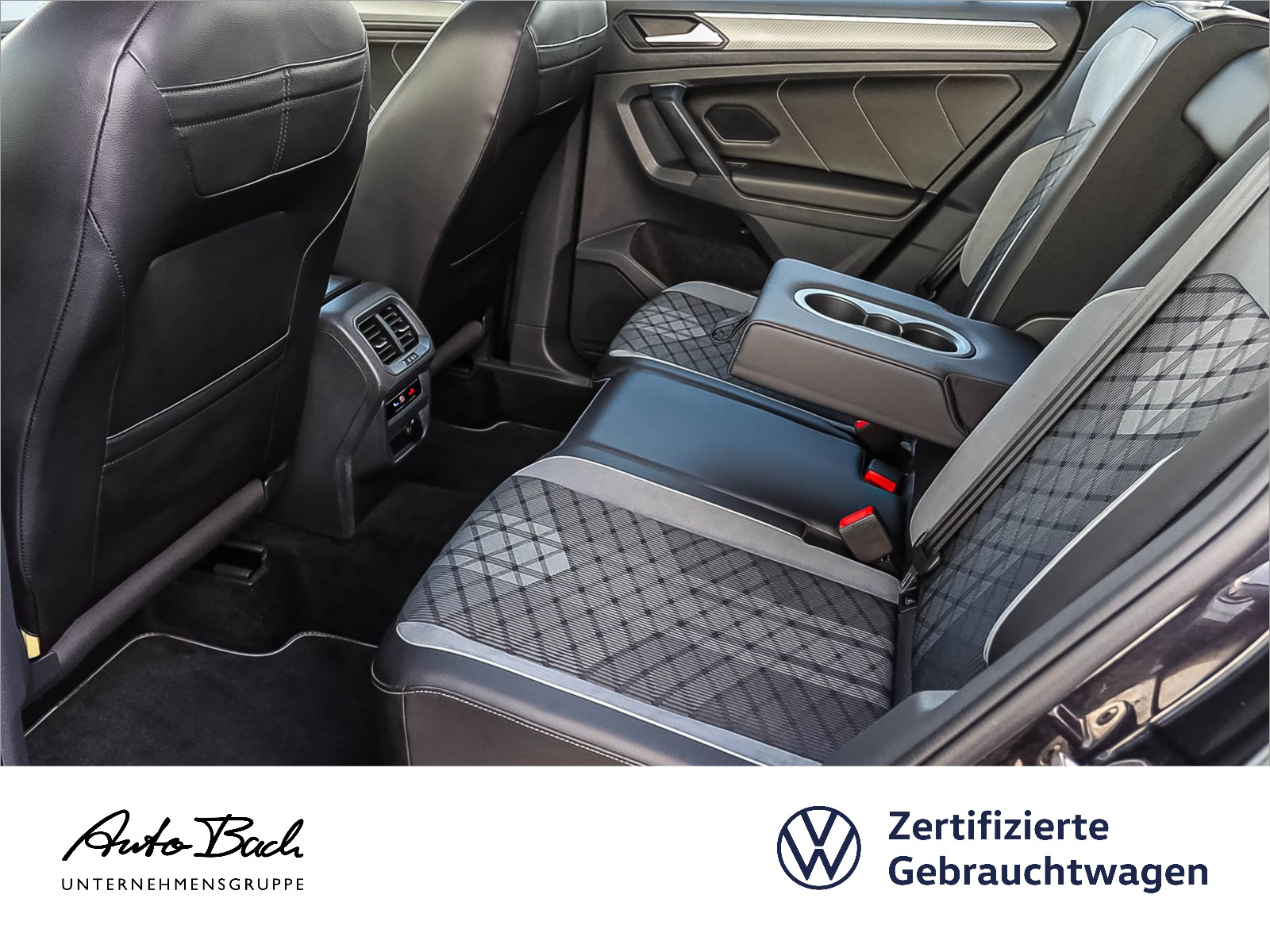 Volkswagen Tiguan R-Line 2.0TDI DSG 4Motion HuD Matrix ACC AHK