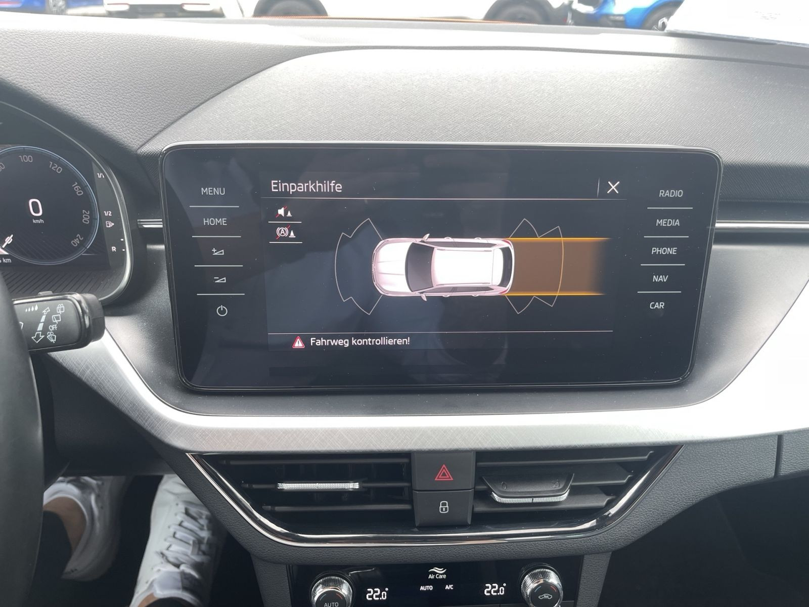 Skoda Kamiq Tour 1.0 TSI 81 kW Navi LED ACC Kessy Virtual Cockpit