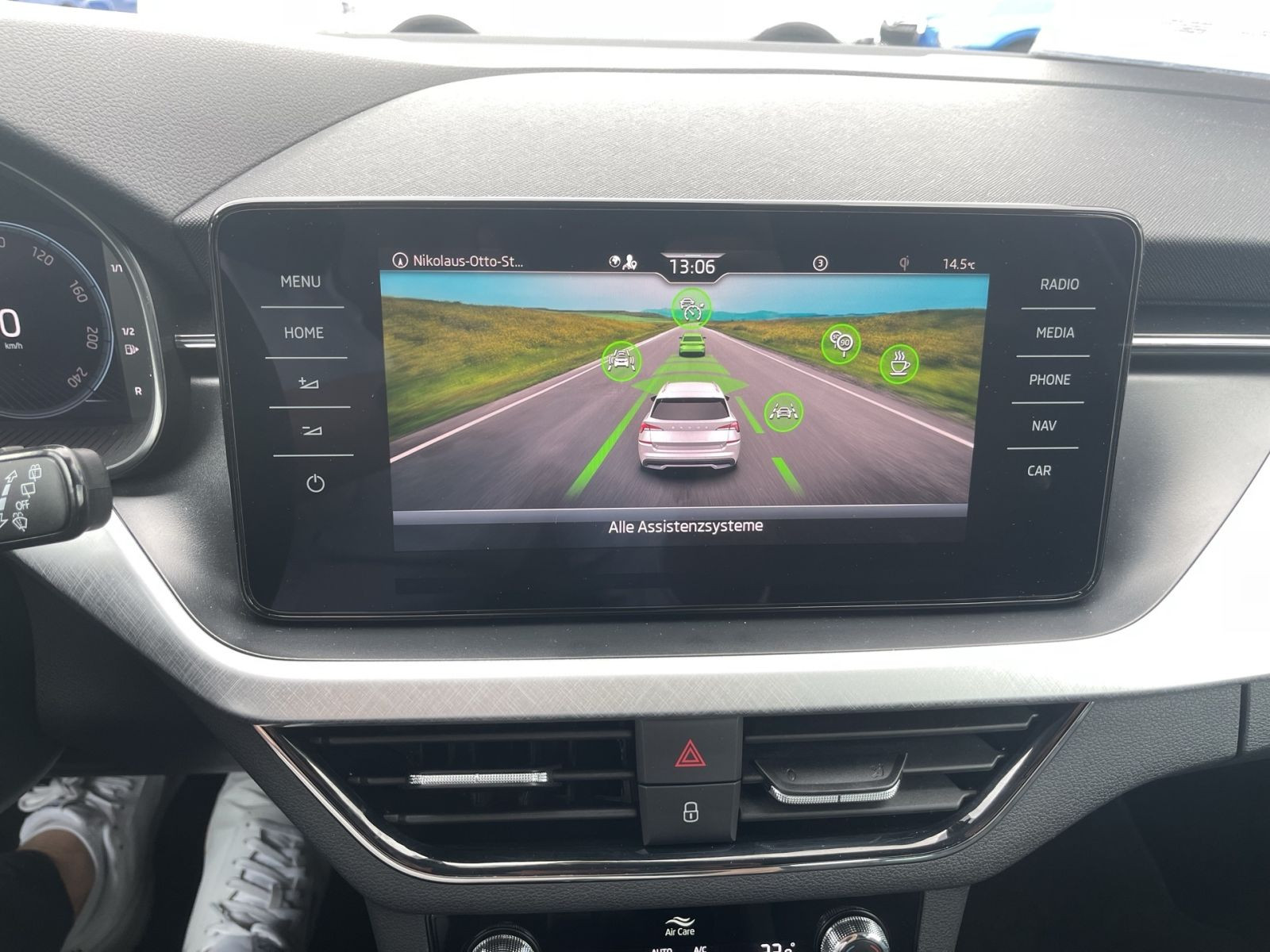 Skoda Kamiq Tour 1.0 TSI 81 kW Navi LED ACC Kessy Virtual Cockpit
