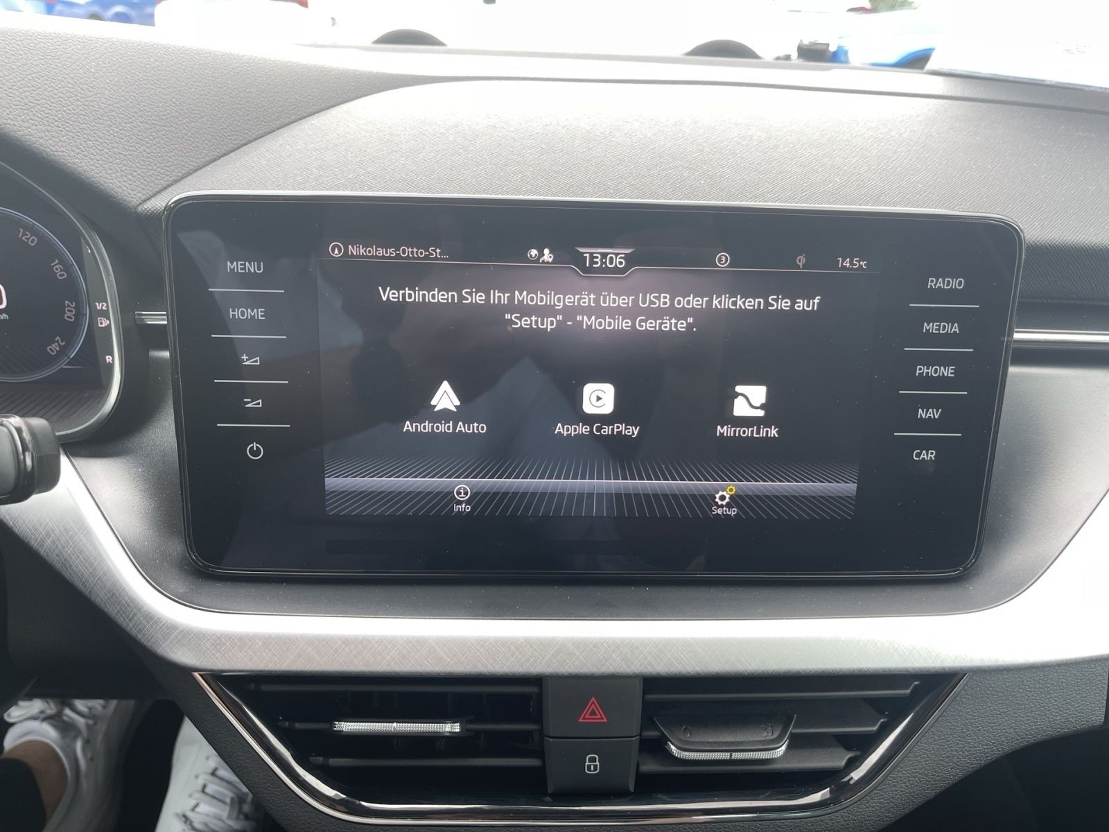 Skoda Kamiq Tour 1.0 TSI 81 kW Navi LED ACC Kessy Virtual Cockpit