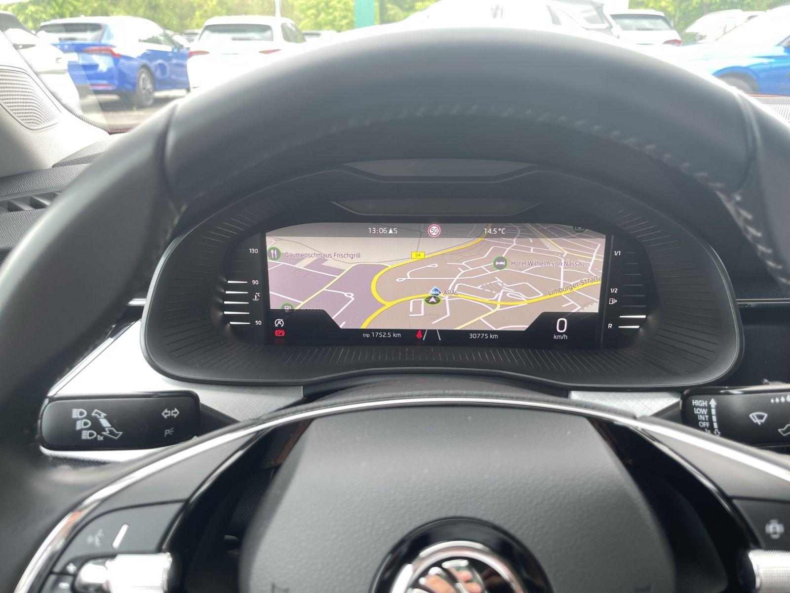 Skoda Kamiq Tour 1.0 TSI 81 kW Navi LED ACC Kessy Virtual Cockpit