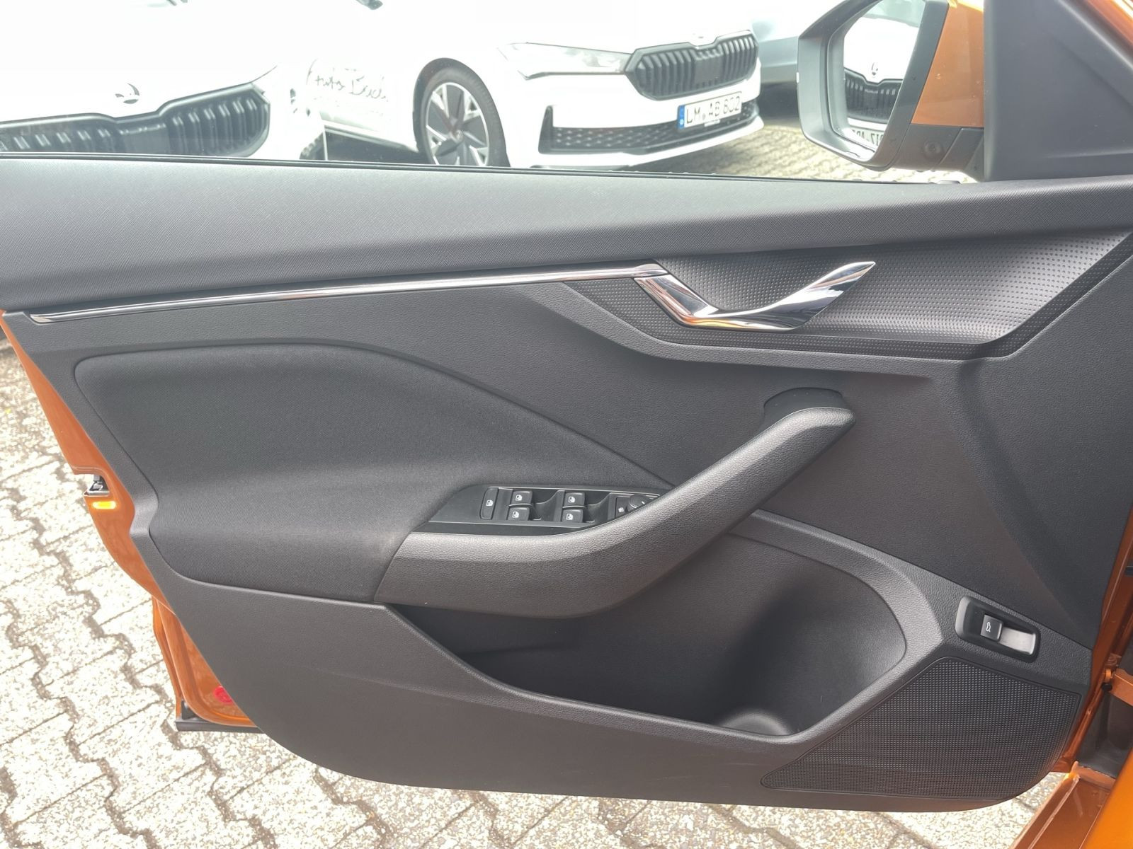 Skoda Kamiq Tour 1.0 TSI 81 kW Navi LED ACC Kessy Virtual Cockpit