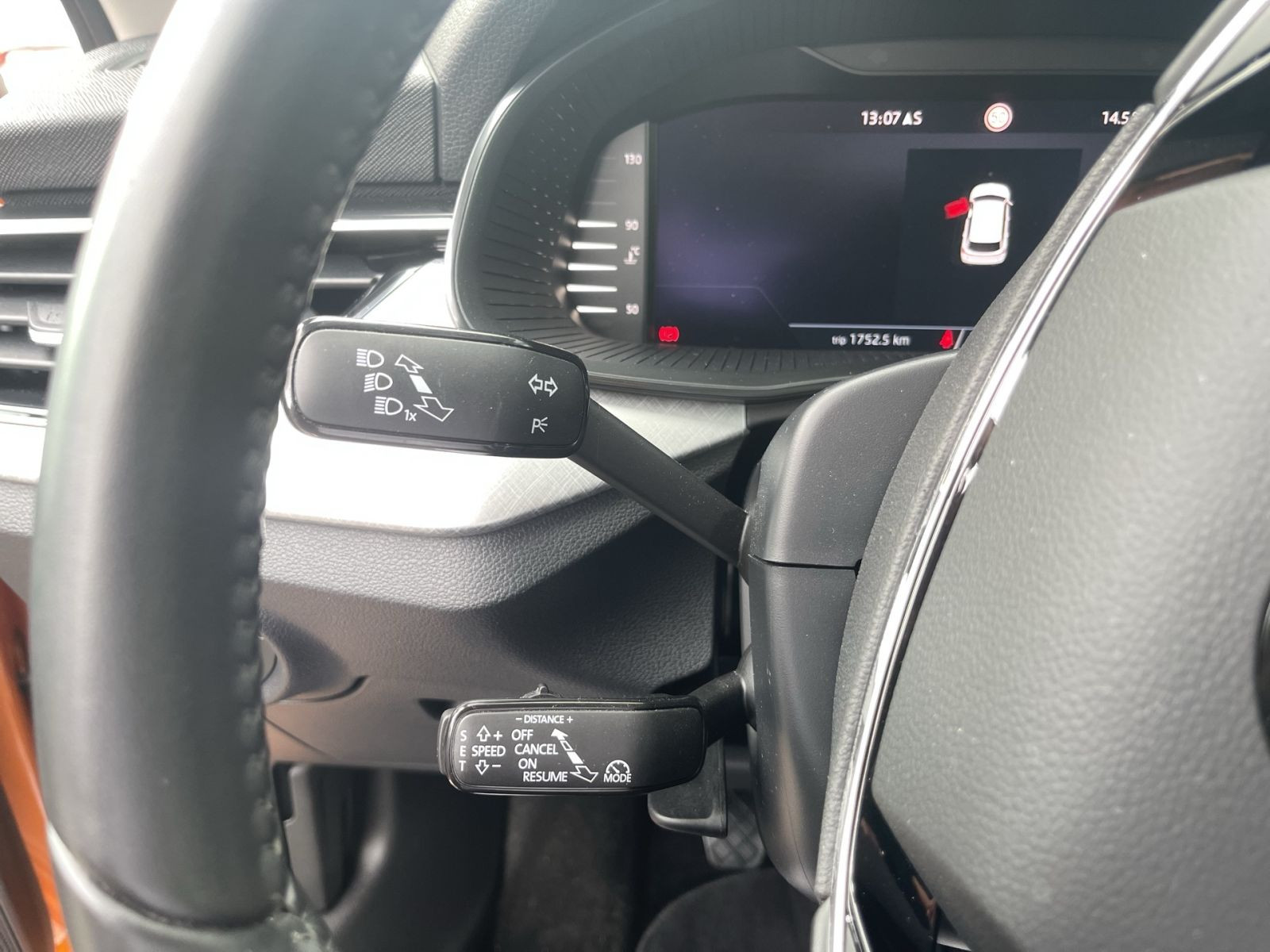 Skoda Kamiq Tour 1.0 TSI 81 kW Navi LED ACC Kessy Virtual Cockpit