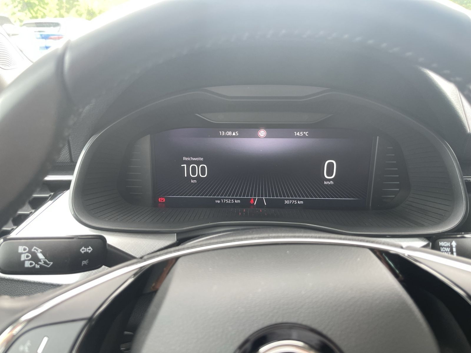 Skoda Kamiq Tour 1.0 TSI 81 kW Navi LED ACC Kessy Virtual Cockpit