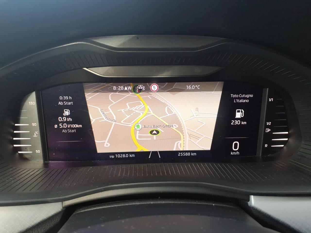Skoda Kamiq Tour 1.0 TSI 81 kW Navi LED ACC Kessy Virtual Cockpit