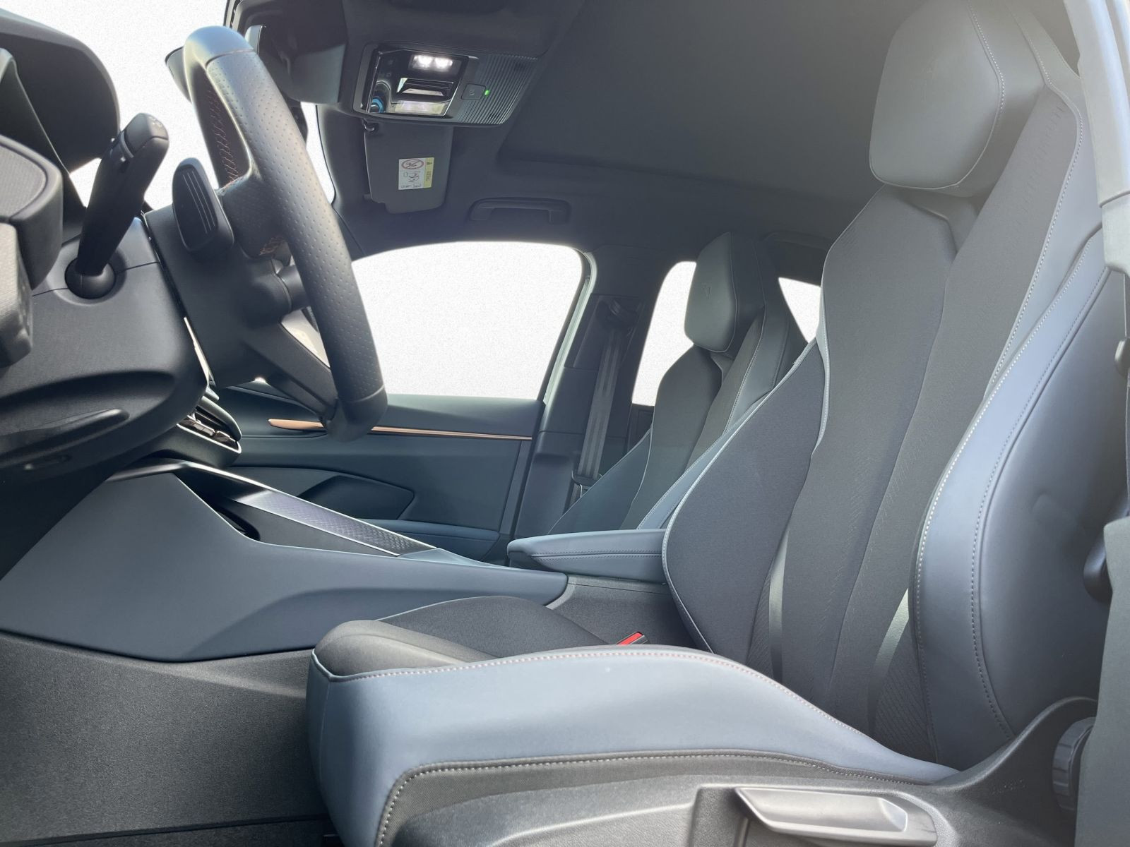 Cupra Terramar VZ 2.0TSI DSG 4x4 HuD LED Navi AHK