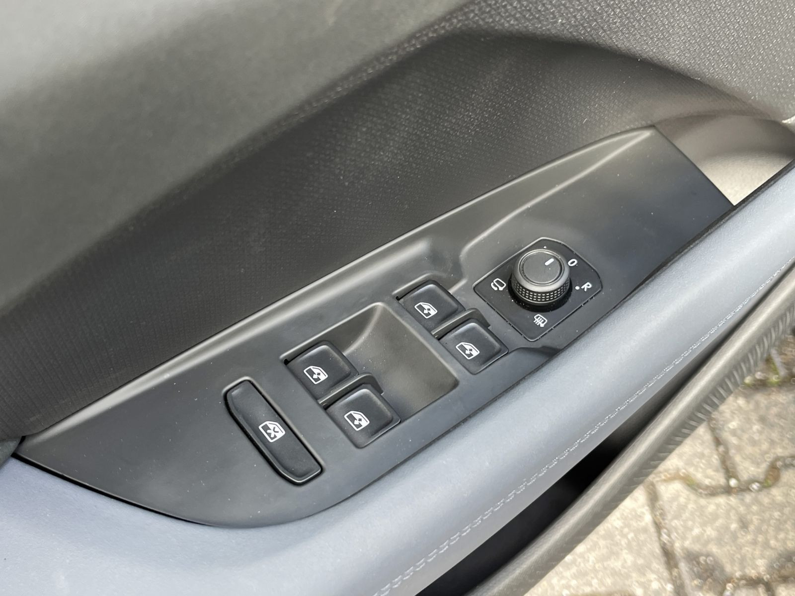 Cupra Terramar VZ 2.0TSI DSG 4x4 HuD LED Navi AHK