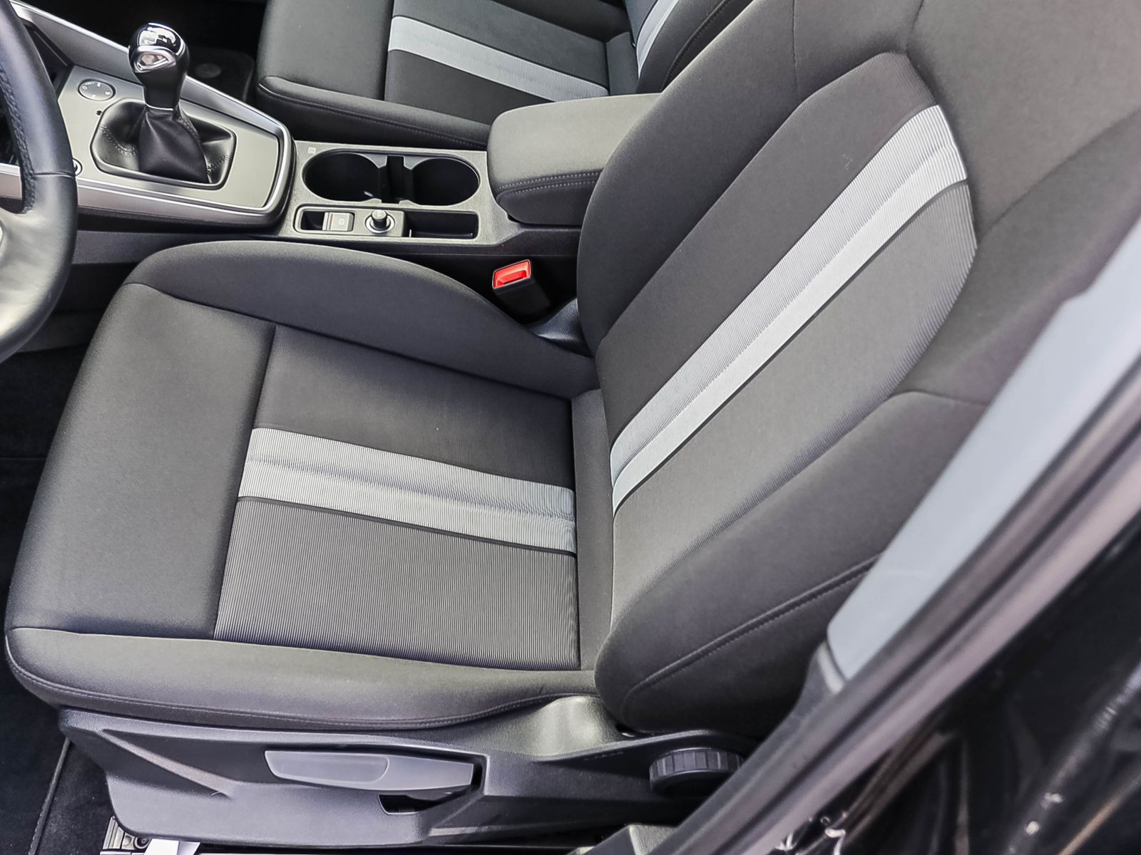 Audi A3 Sportback S line 30TFSI EPH Sitzhzg DAB