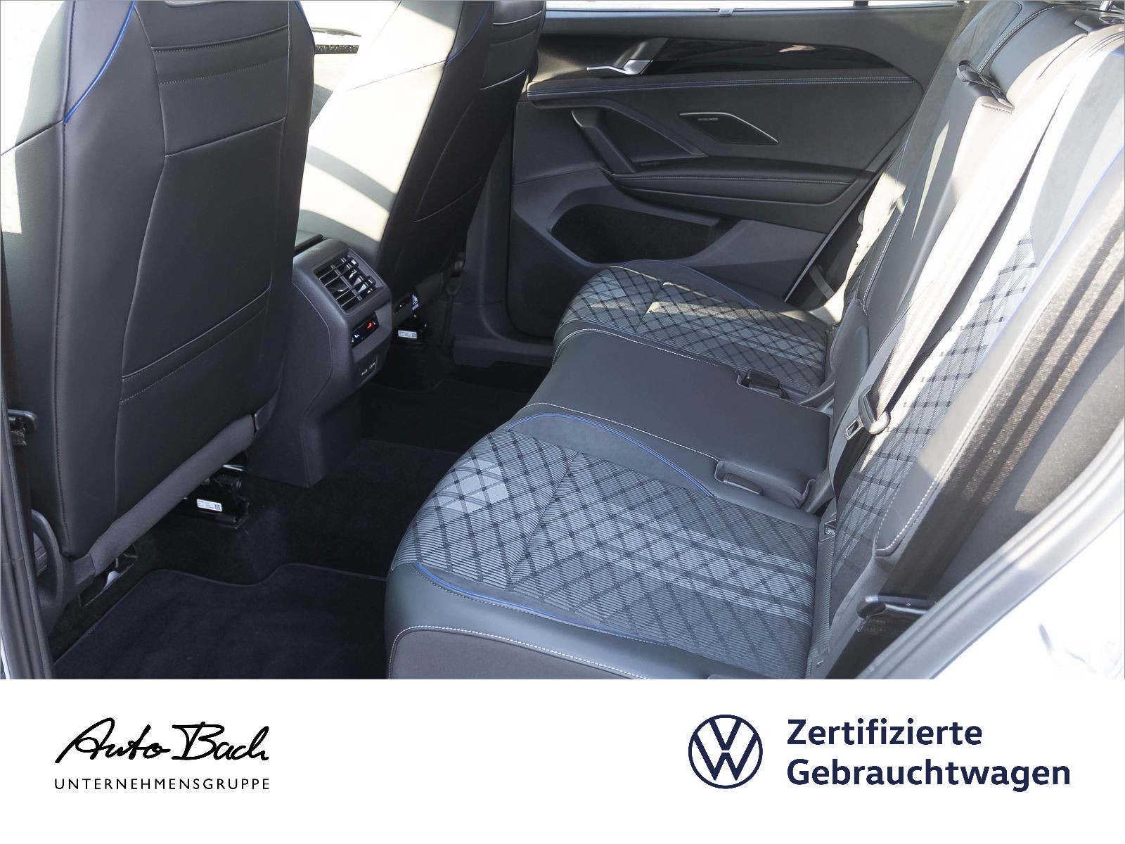 Volkswagen Tayron 2.0TDI R-Line Matrix HuD Standhzg Panorama