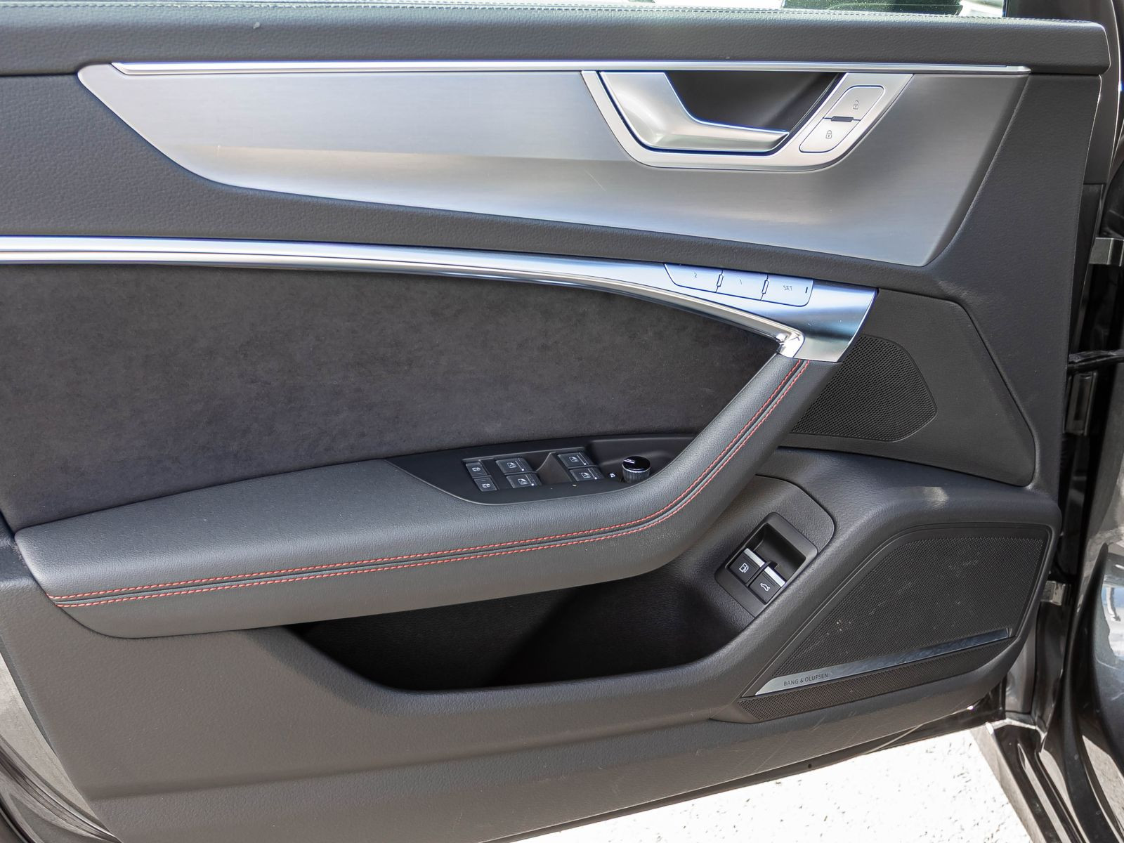 Audi A6 Avant S line 55TFSIe qu. Navi HuD B&O Standklima