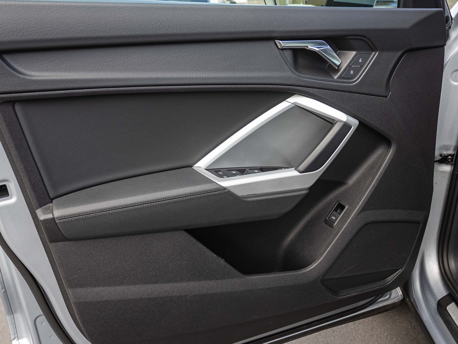 Audi Q3 advanced 35 TFSI Stronic Navi ACC EPH Sitzhzg