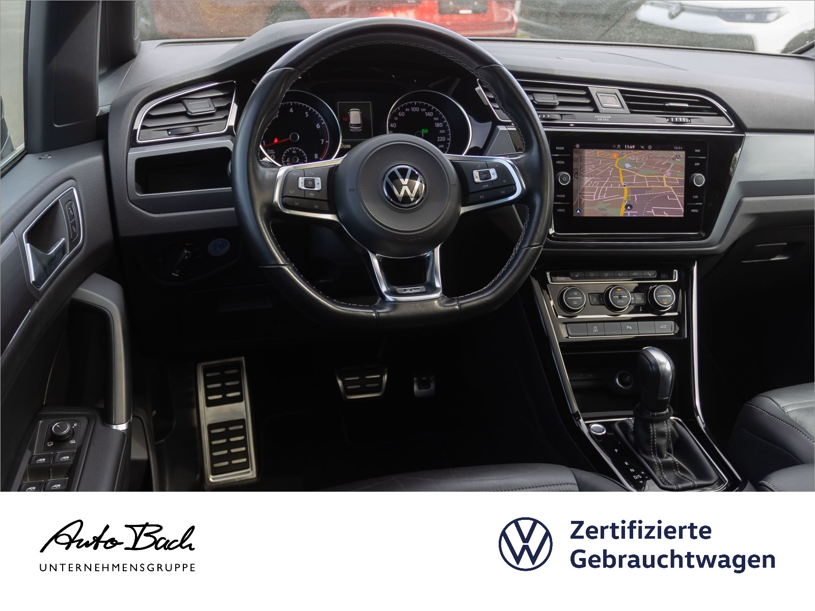 Volkswagen Touran 1.5 TSI DSG R-Line, Leder, Panoramadach, Standheizung, 7-Sitze, Navi, LED