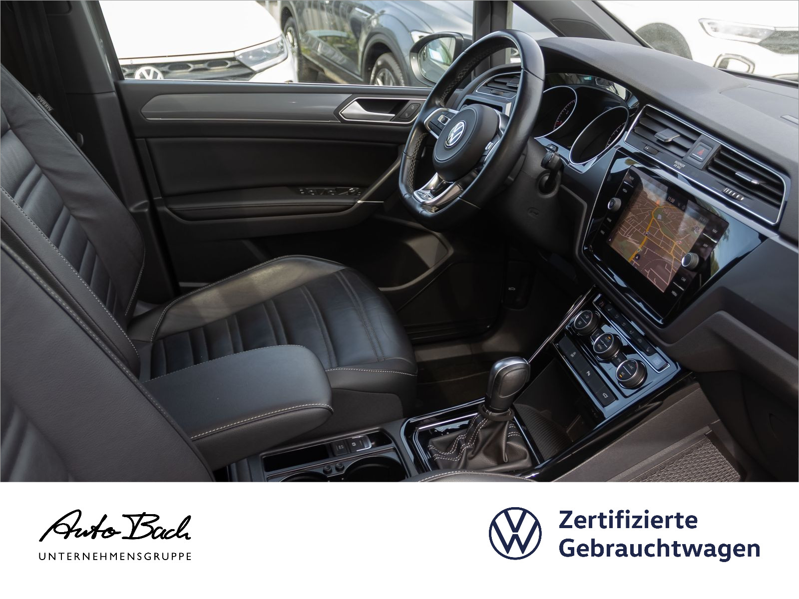Volkswagen Touran 1.5 TSI DSG R-Line, Leder, Panoramadach, Standheizung, 7-Sitze, Navi, LED