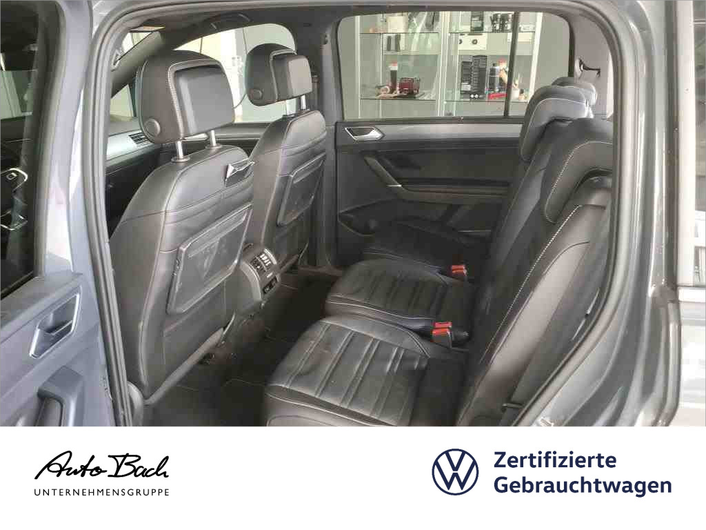 Volkswagen Touran 1.5 TSI DSG R-Line, Leder, Panoramadach, Standheizung, 7-Sitze, Navi, LED