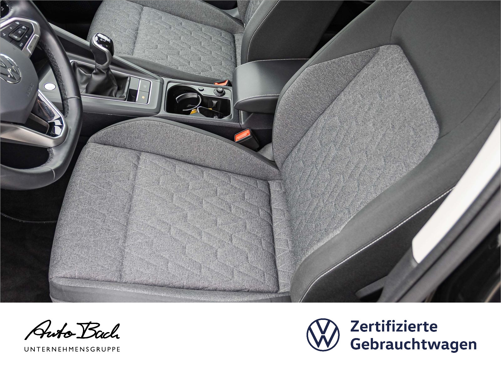 Volkswagen Golf VIII 1.5 TSI MOVE, Navi, LED, App-Connect, ACC, Parkpilot