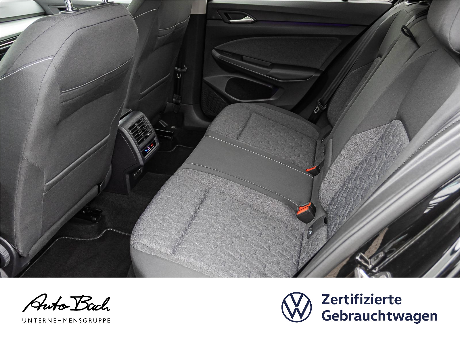 Volkswagen Golf VIII 1.5 TSI MOVE, Navi, LED, App-Connect, ACC, Parkpilot