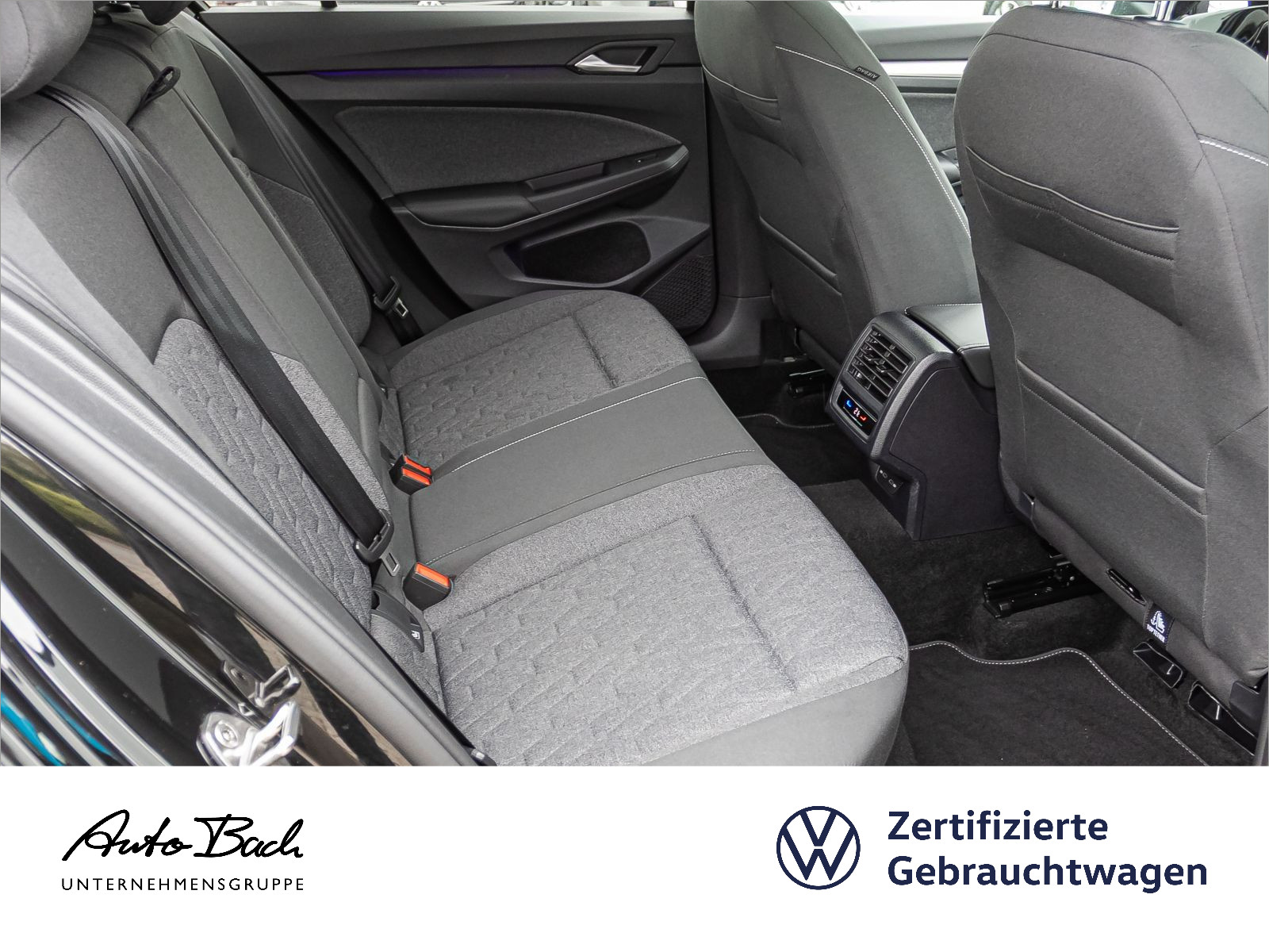 Volkswagen Golf VIII 1.5 TSI MOVE, Navi, LED, App-Connect, ACC, Parkpilot