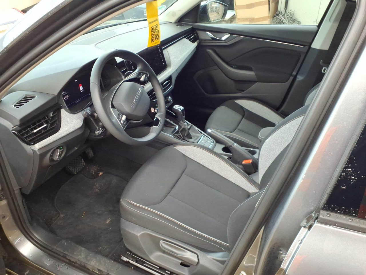 Skoda Kamiq Tour 1.5 TSI DSG GRA LED Sitzhzg AHK