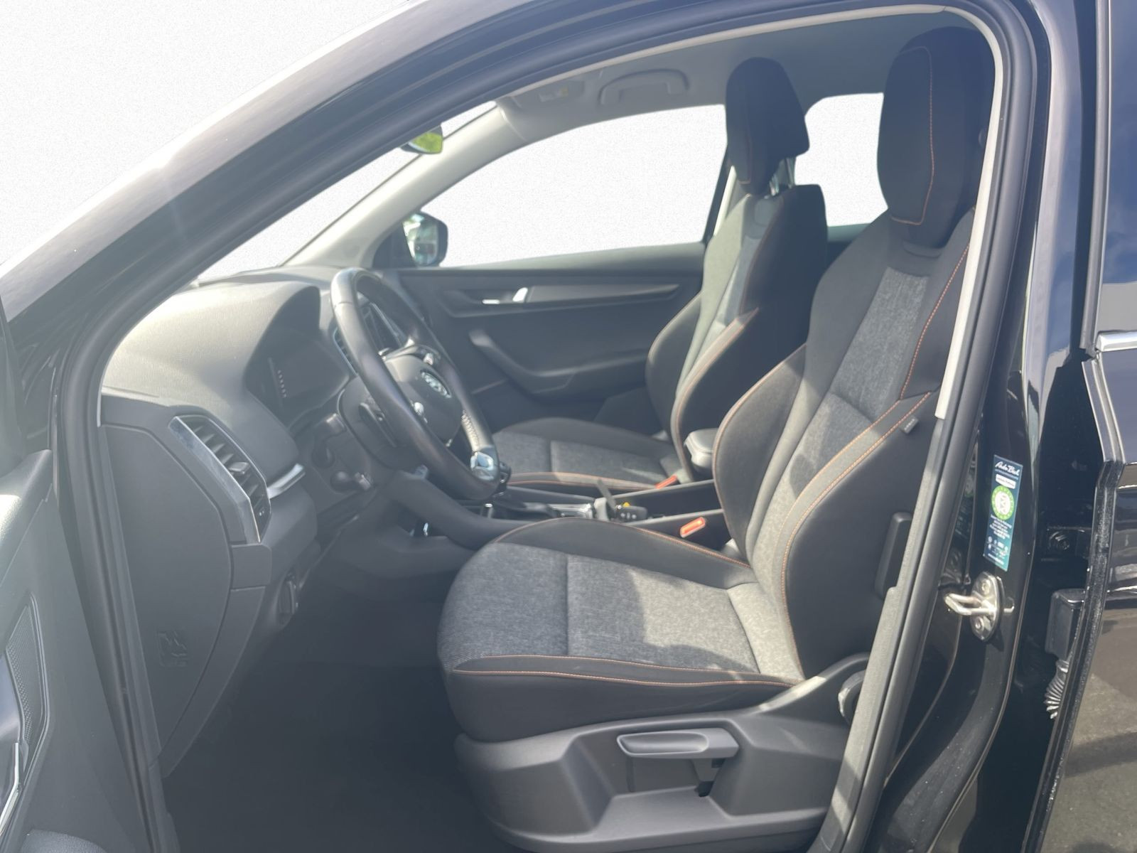 Skoda Karoq Clever 2.0 TDI 4x4 DSG Navi GRA LED Sitzhzg