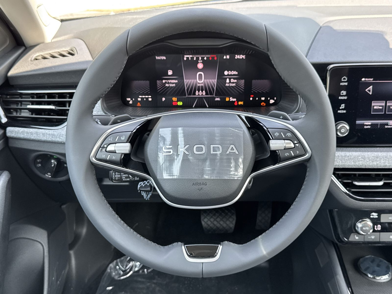 Skoda Kamiq Balance 1,0 TSI DSG ACC AHK RFK KESSY