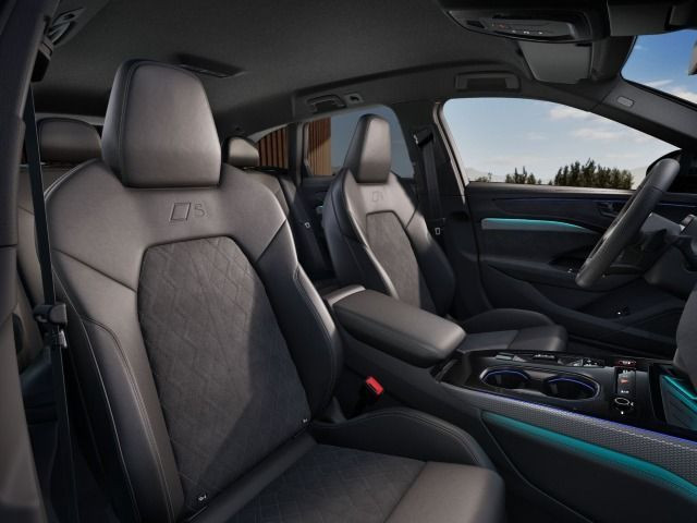Audi A6 Avant e-hybrid S line qu. 270kW edition one/ TechPlus/ Interieur S/ AHK