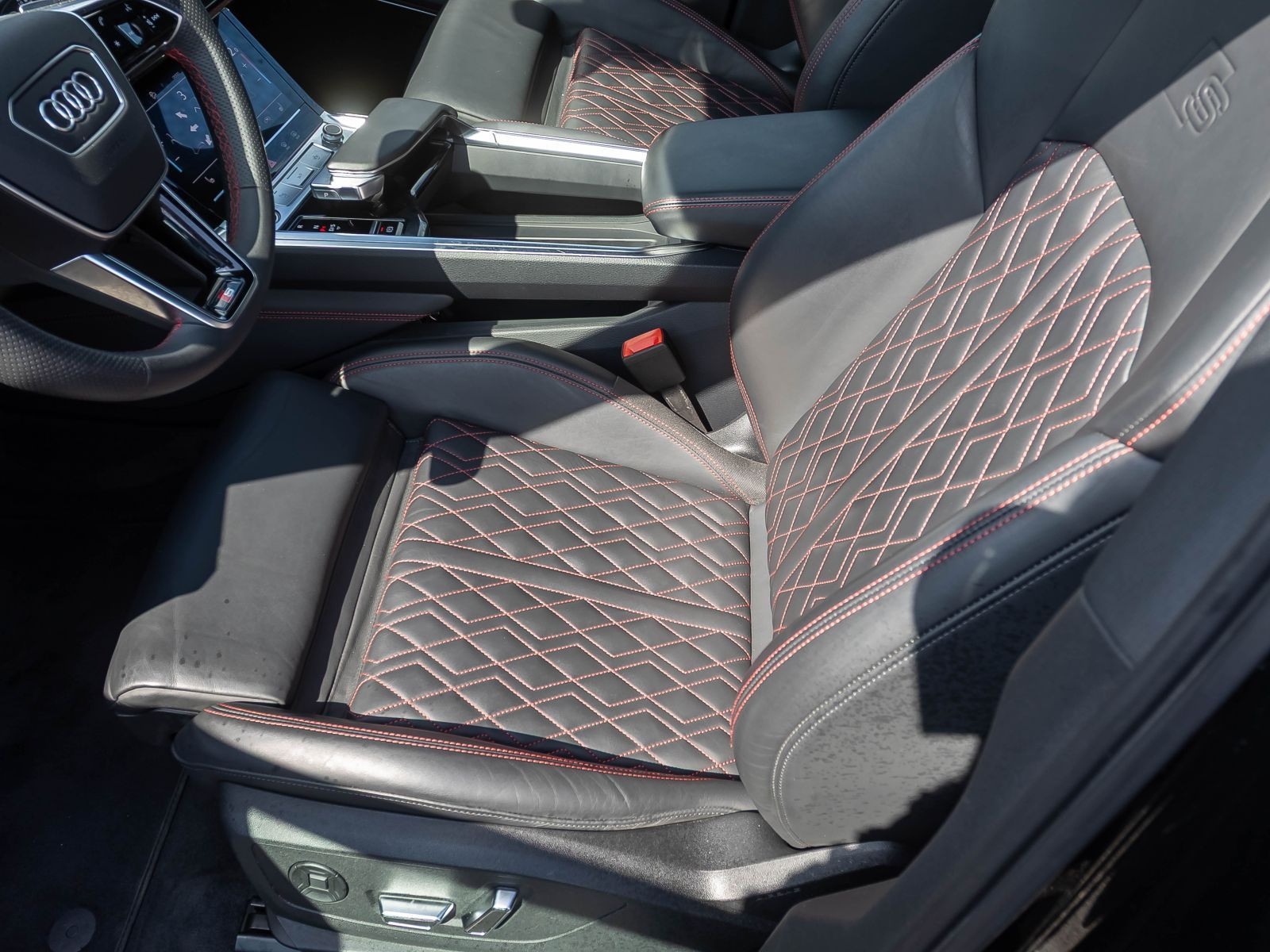 Audi Q8 Sportback e-tron S line 50 qu. HuD Panorama B&O