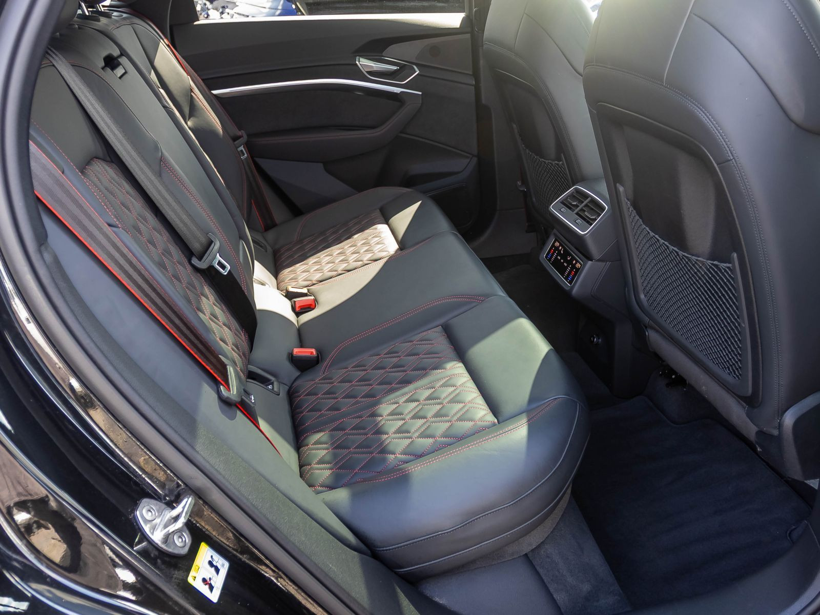 Audi Q8 Sportback e-tron S line 50 qu. HuD Panorama B&O