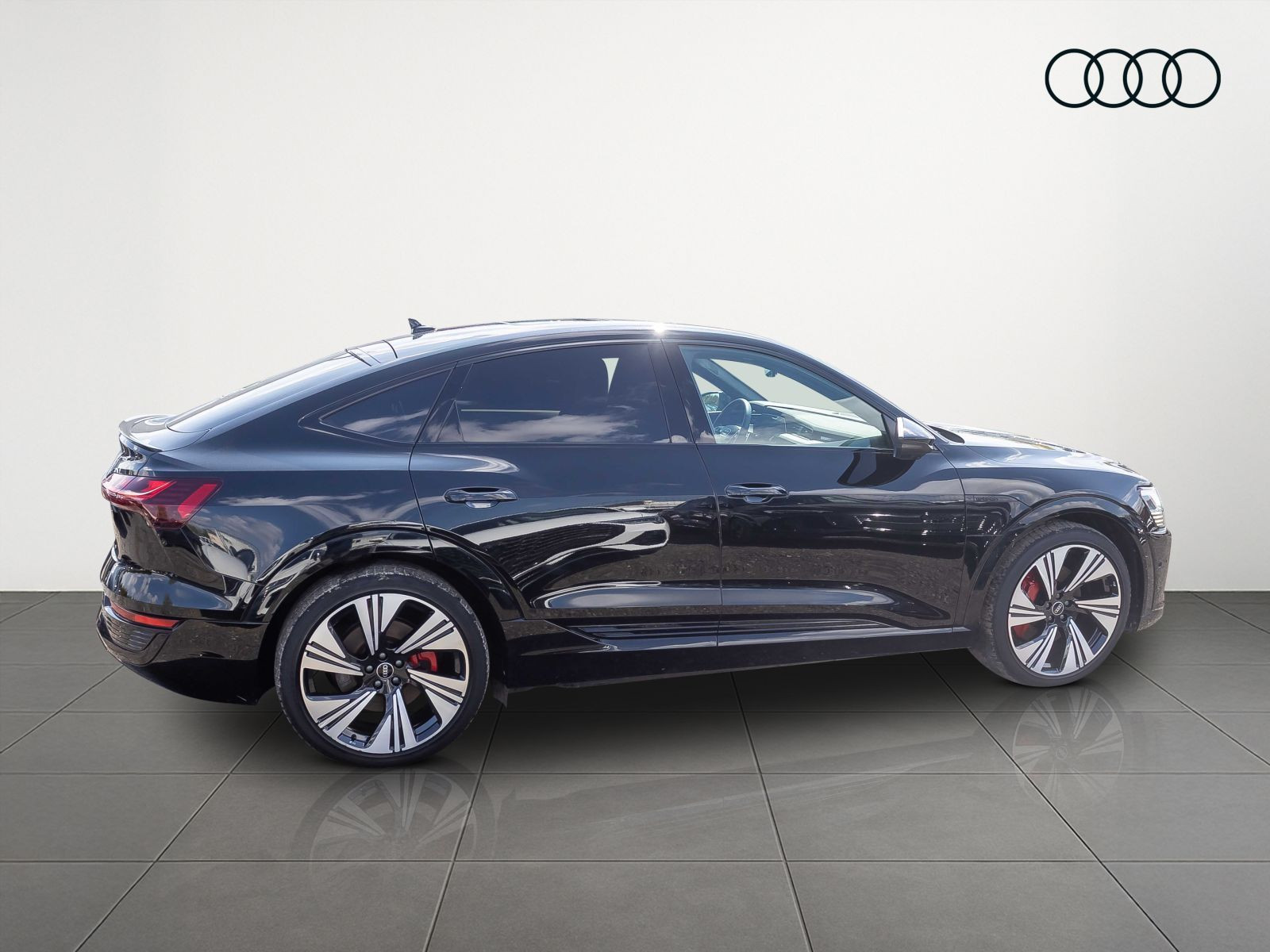Audi Q8 Sportback e-tron S line 50 qu. HuD Panorama B&O