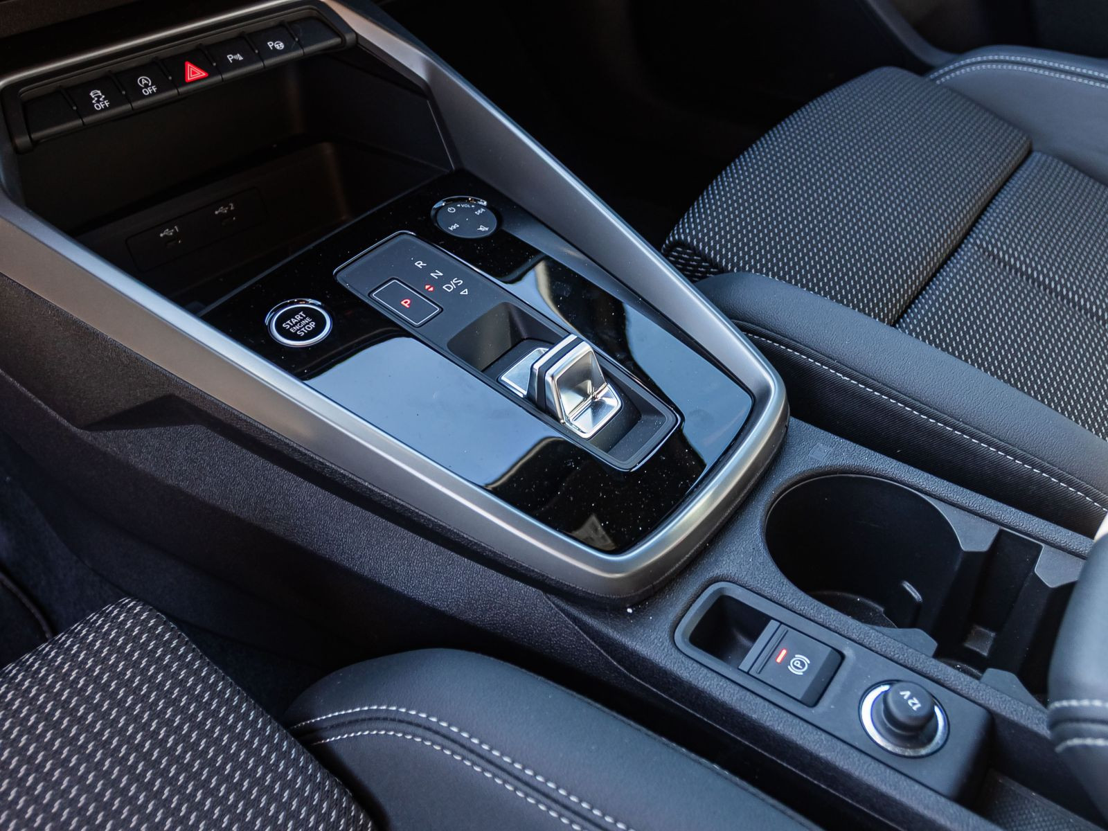 Audi A3 Sportback S line 35TFSI Stronic EPH Sitzhzg