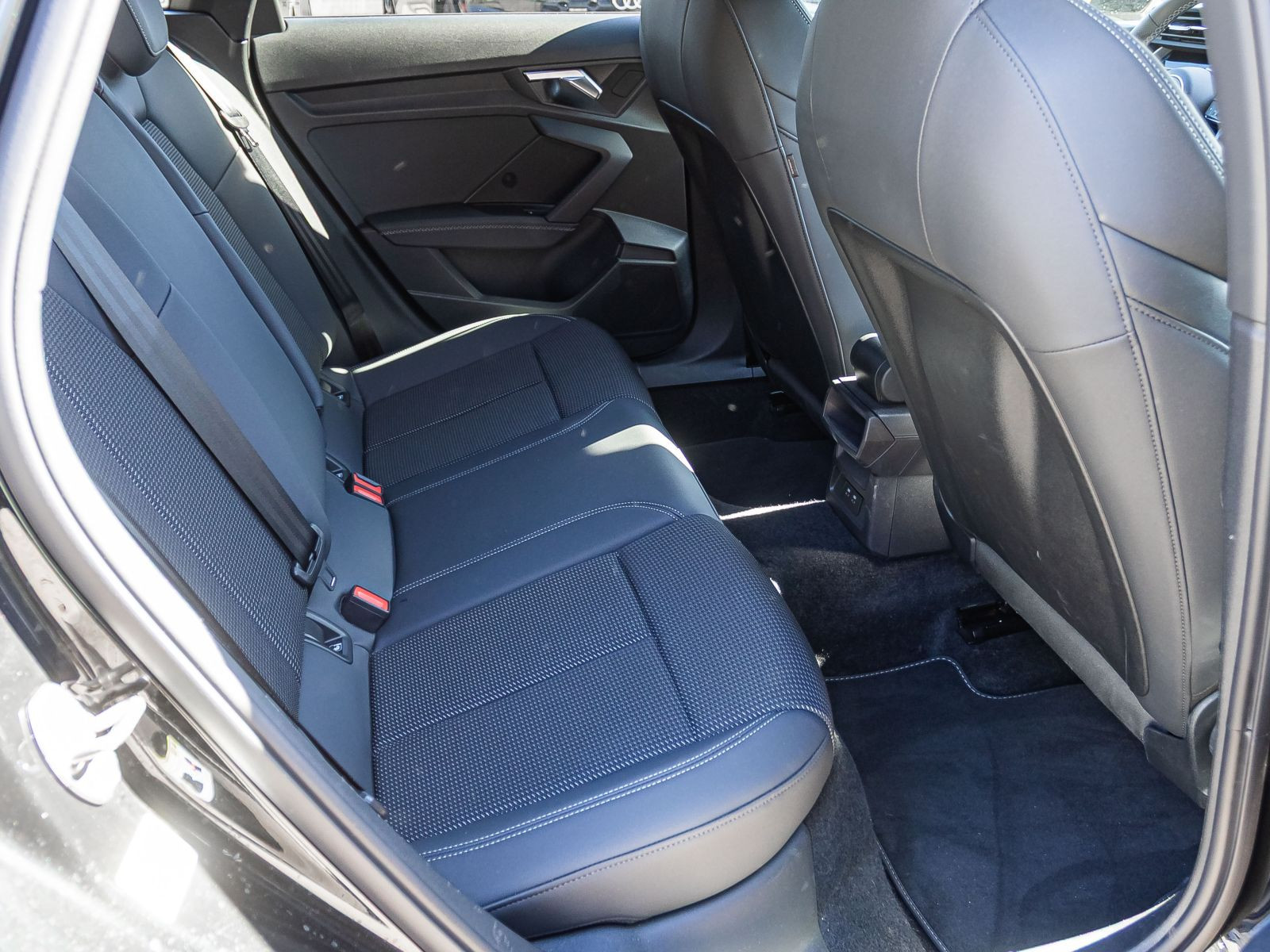 Audi A3 Sportback S line 35TFSI Stronic EPH Sitzhzg