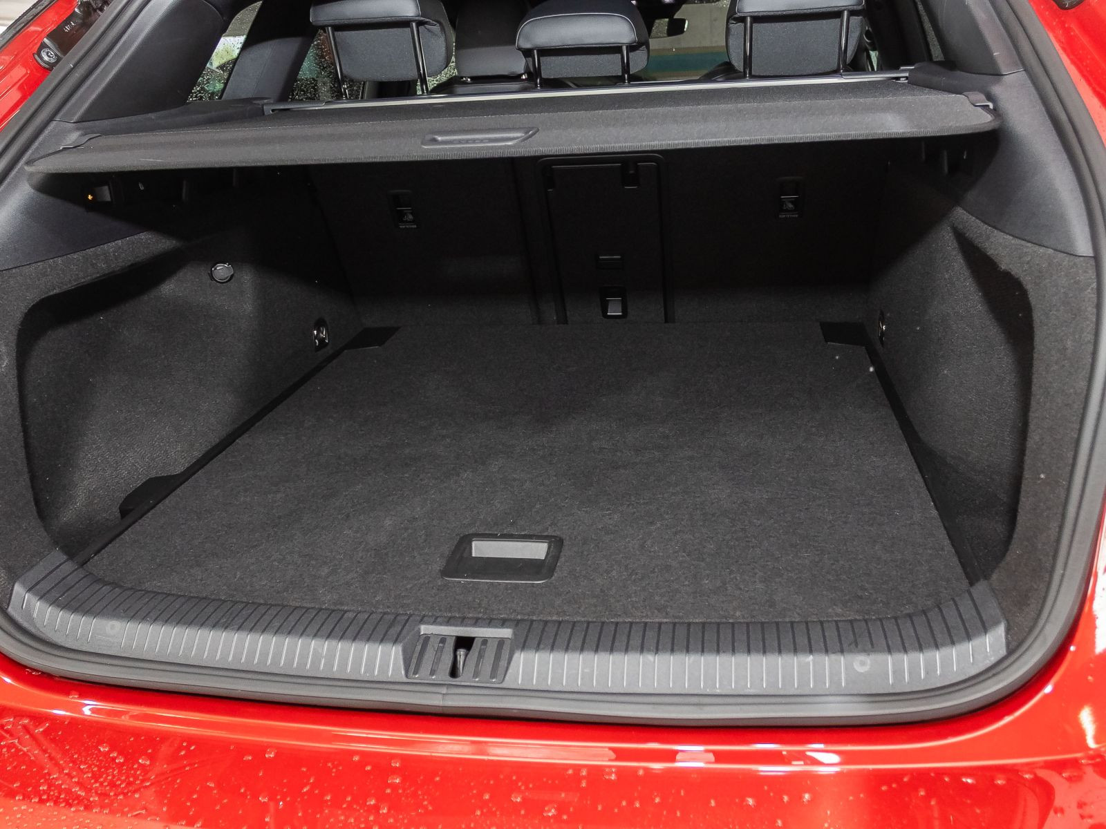 Volkswagen ID.7 Tourer GTX, Panoramadach, AHK, Navi, LED-Matrix, Area View, App-Connect