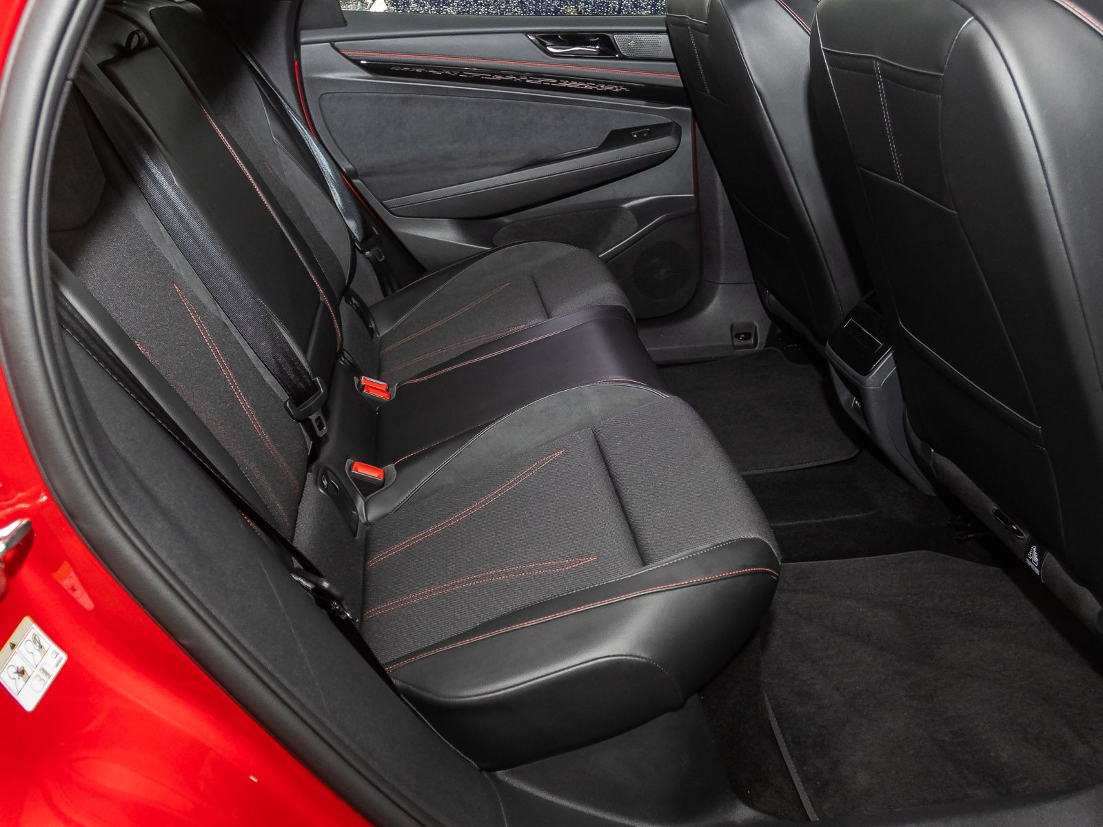 Volkswagen ID.7 Tourer GTX, Panoramadach, AHK, Navi, LED-Matrix, Area View, App-Connect