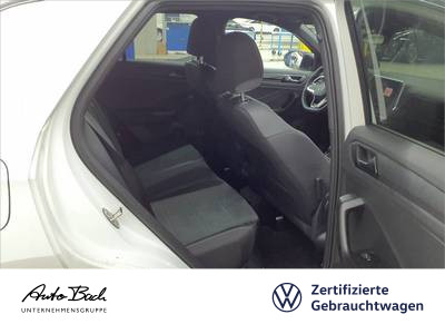 Volkswagen T-ROC 1.5 TSI DSG R-Line, AHK, Navi, LED-Plus, Rückfahrkamera, App-Connect