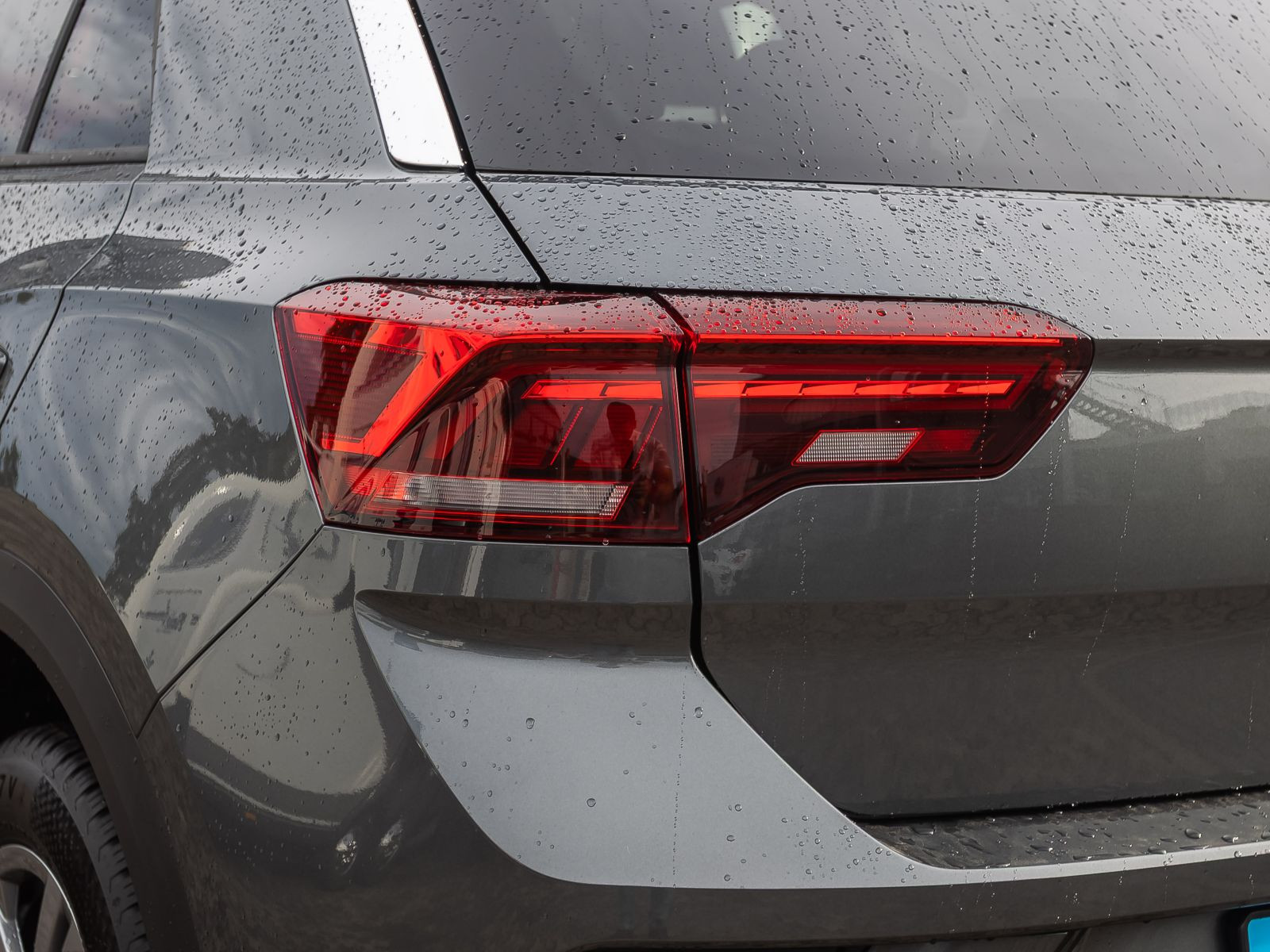 Volkswagen T-ROC 1.5 TSI DSG R-Line Navi LED-Plus ACC AHK
