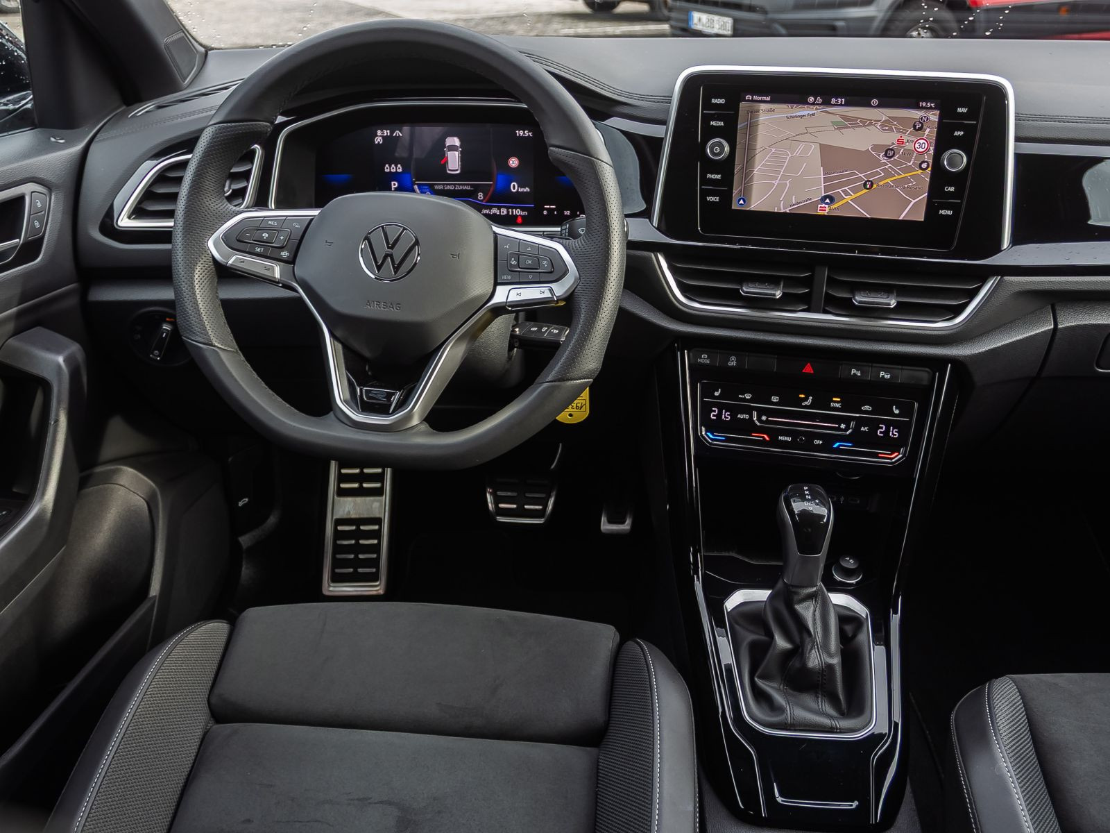 Volkswagen T-ROC 1.5 TSI DSG R-Line Navi LED-Plus ACC AHK