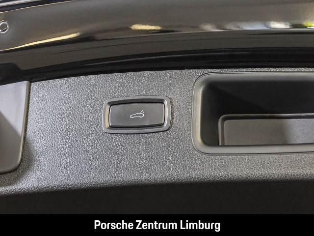 Porsche Macan Panoramadach 69.990km  Parkassistent LED