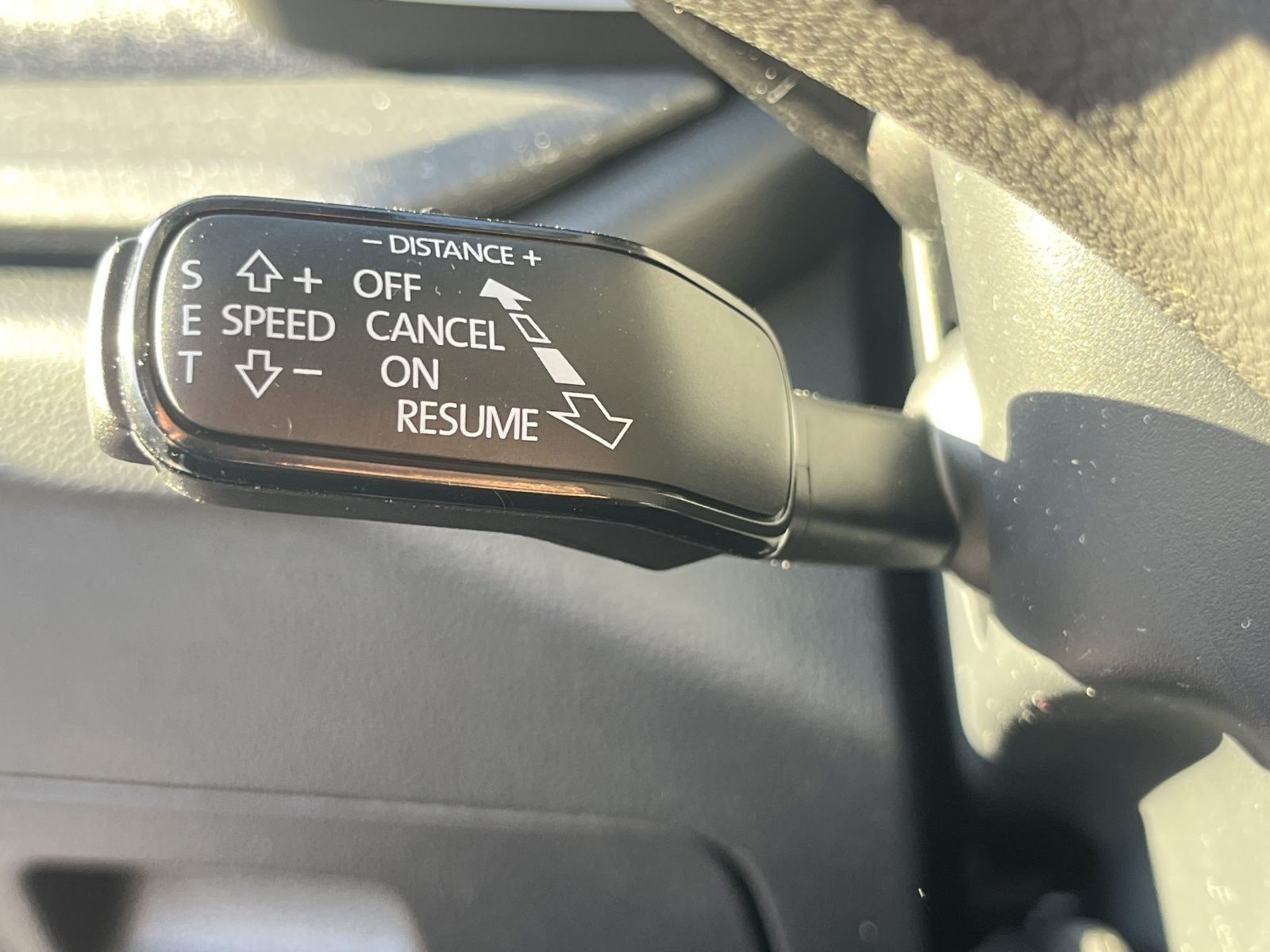Skoda Octavia Combi Tour 2,0 TDI DSG AHK LED Area View