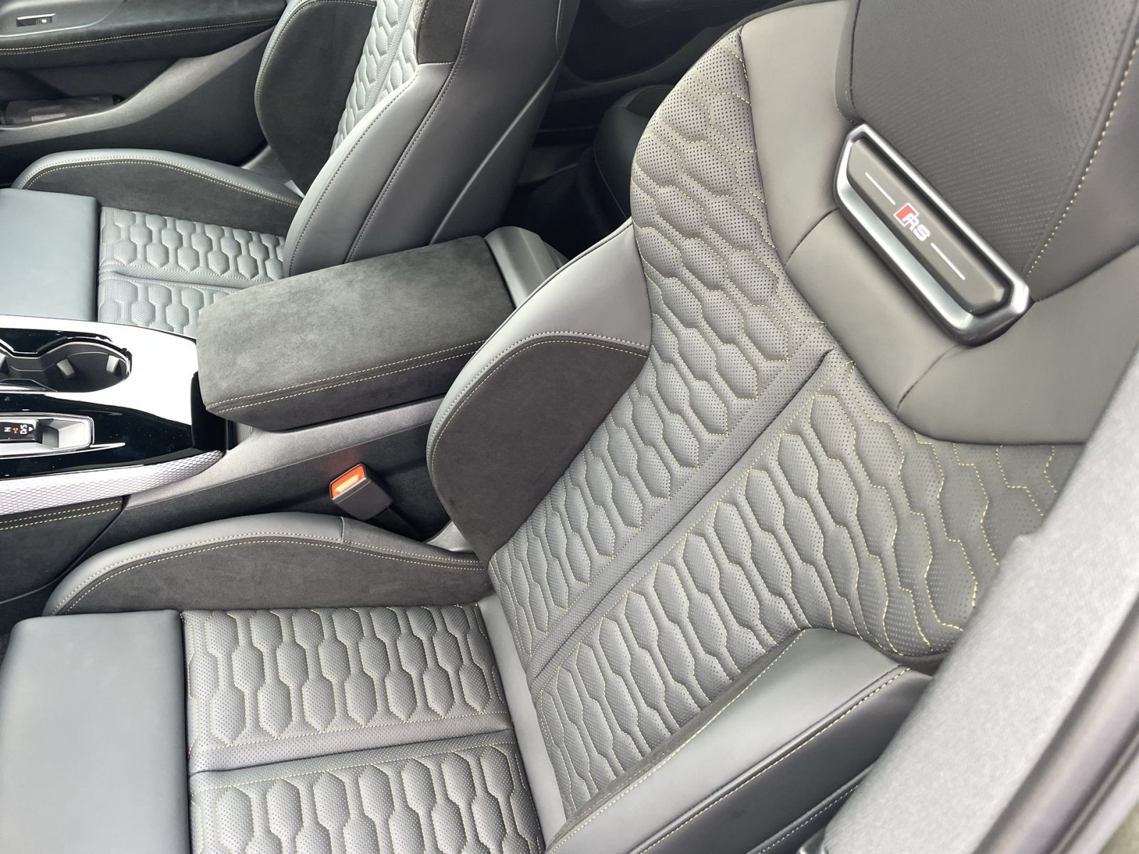 Audi RS5 Limousine 640PS Pano/ 0,5%/ Audi-Sport/ HuD/ 21"/ AHK/