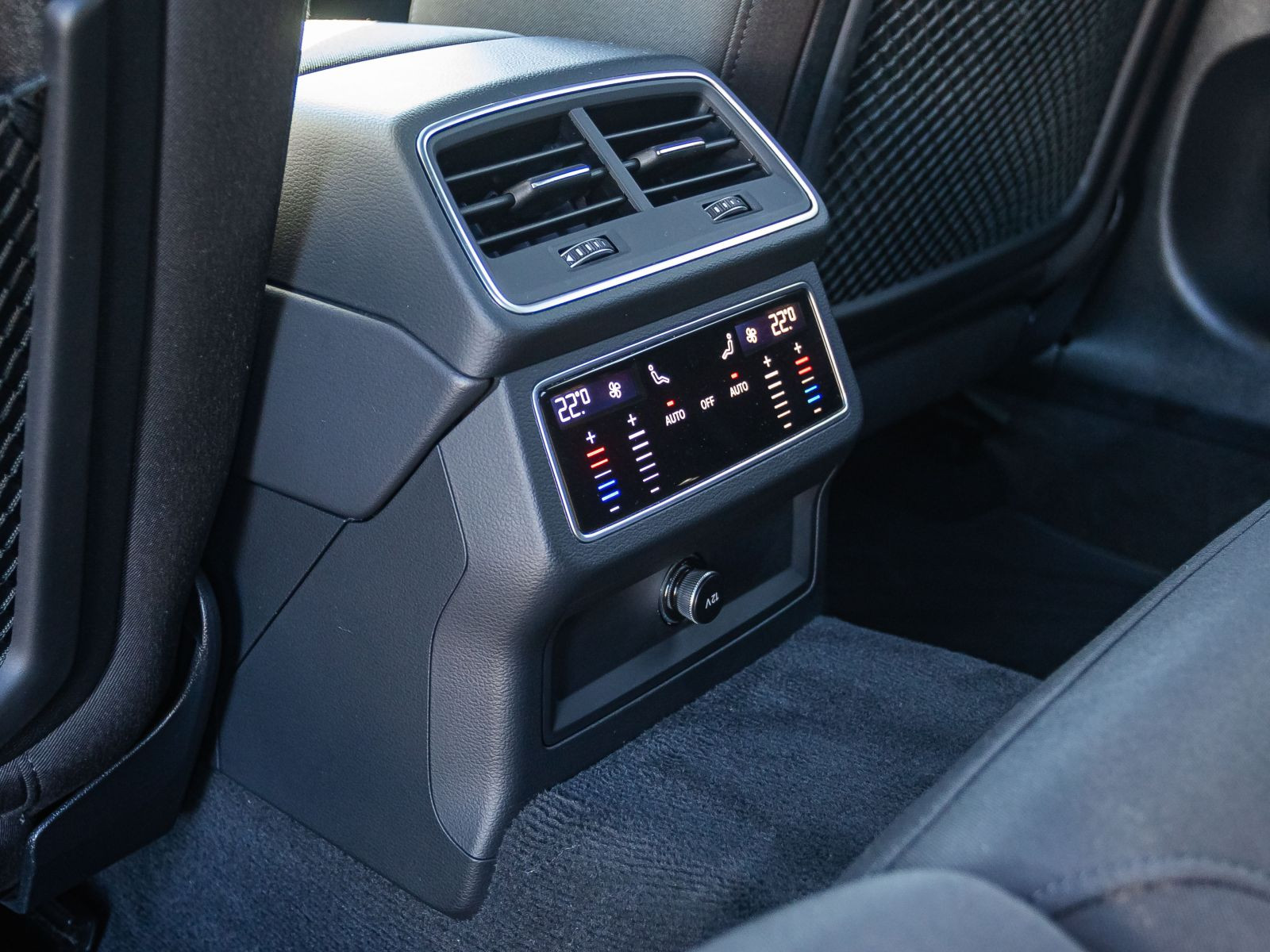 Audi A6 Avant Sport 45TFSI qu. Stronic Panorama AHK