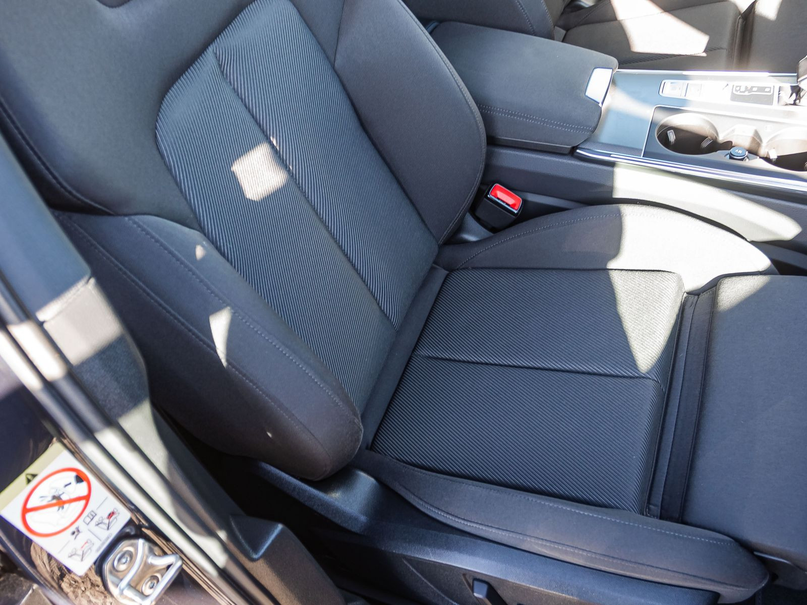 Audi A6 Avant Sport 45TFSI qu. Stronic Panorama AHK