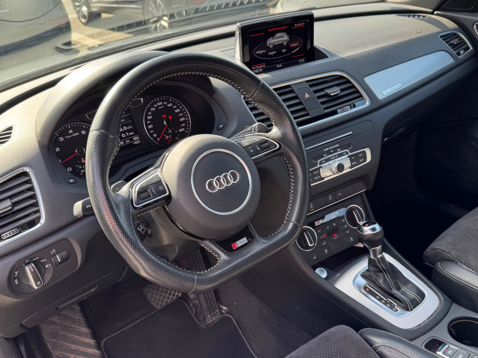 Audi Q3 Sline 2.0TFSI qu. Stronic Navi EPH AHK