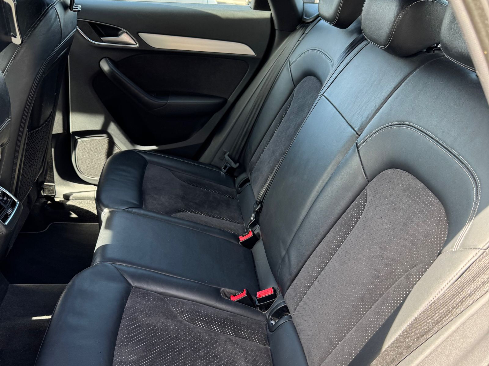 Audi Q3 Sline 2.0TFSI qu. Stronic Navi EPH AHK