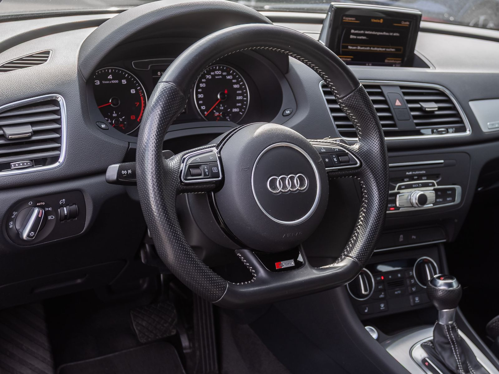 Audi Q3 S line 2.0TFSI qu. Stronic Navi EPH AHK