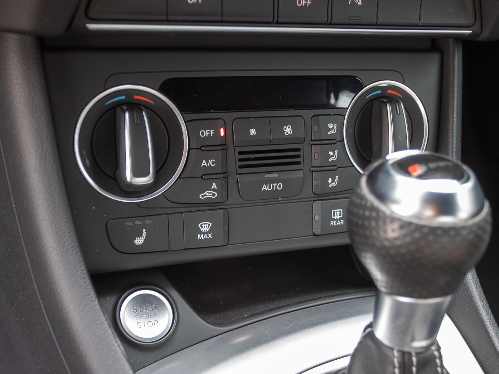 Audi Q3 S line 2.0TFSI qu. Stronic Navi EPH AHK