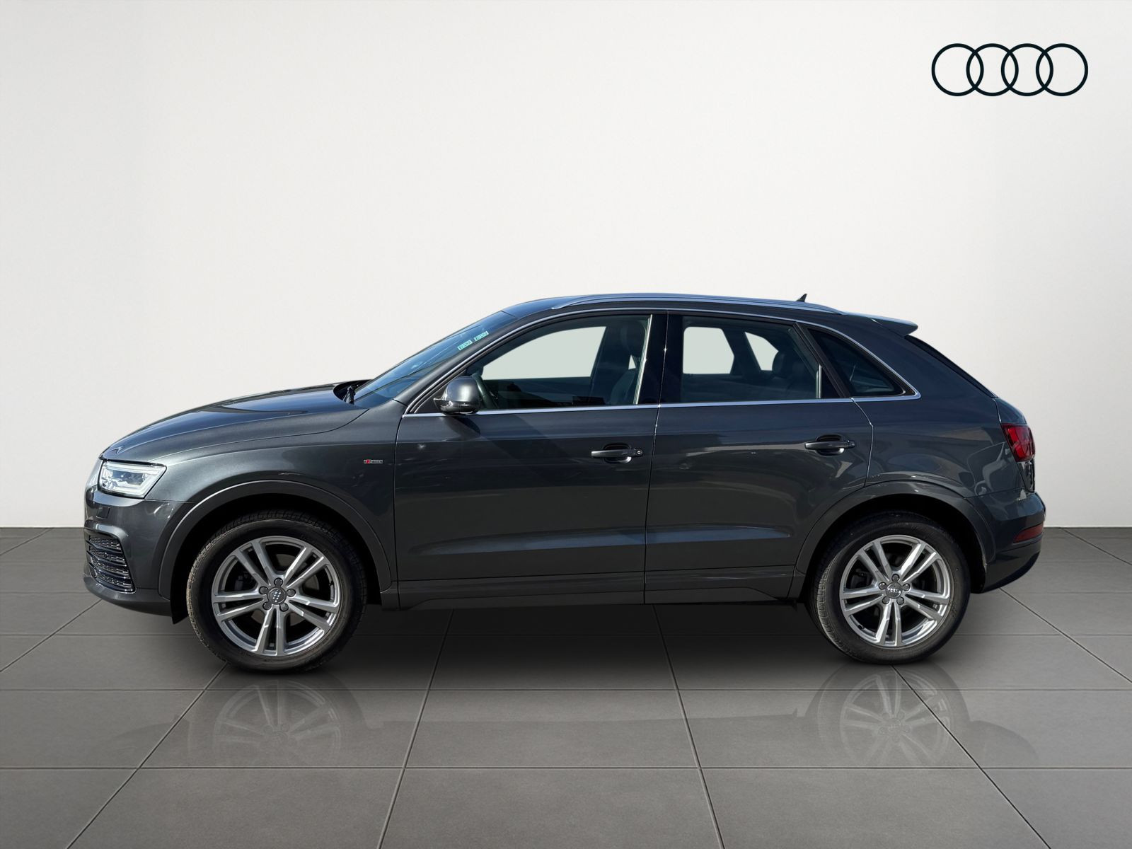 Audi Q3 Sline 2.0TFSI qu. Stronic Navi EPH AHK