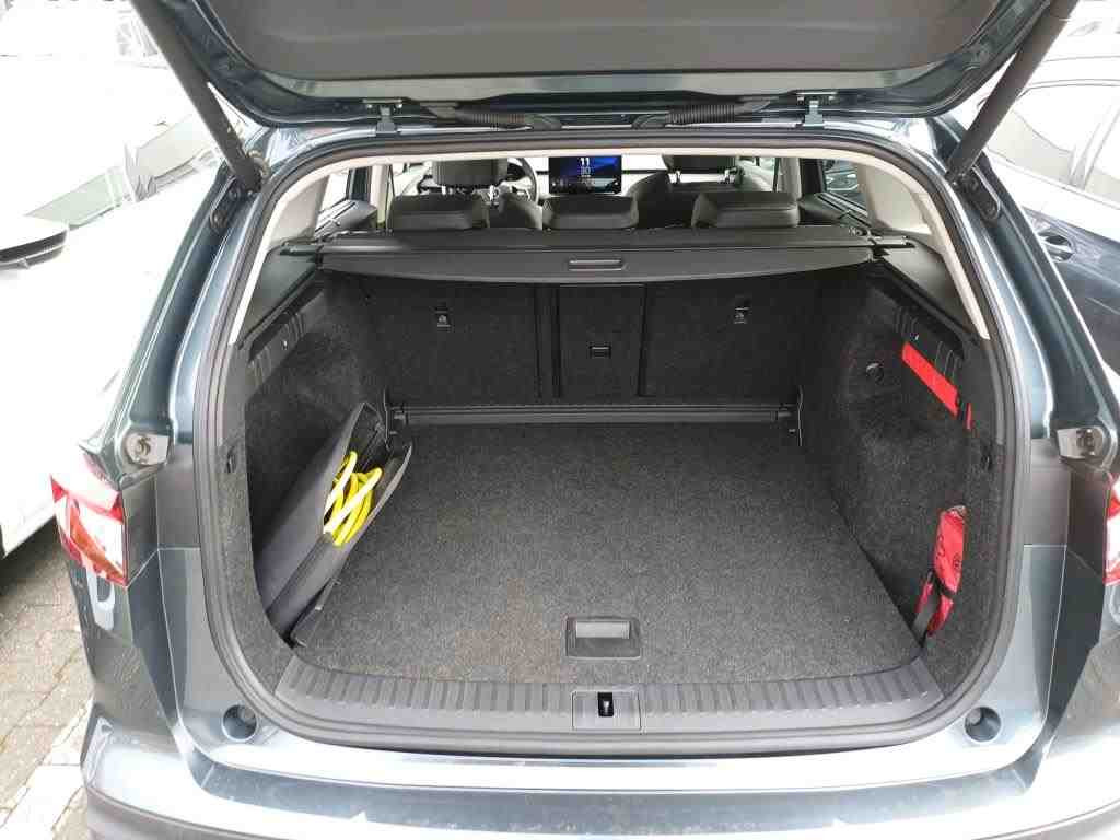 Skoda Enyaq 60 Suite Navi Panorama Standhzg LED ACC