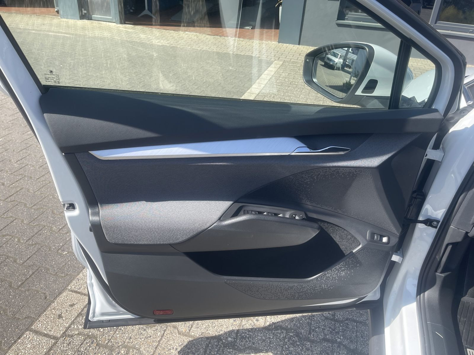 Skoda Enyaq 80 iV Navi Standhzg LED ACC AHK CarPlay