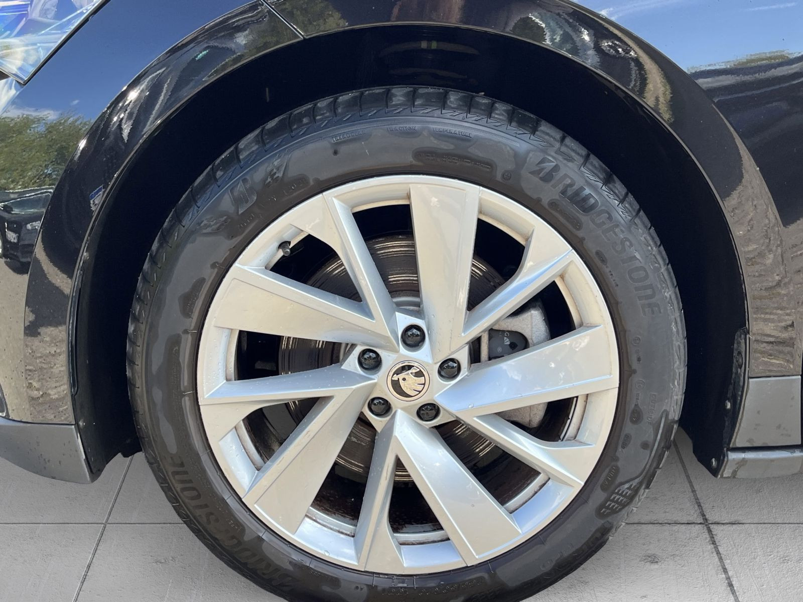 Skoda Enyaq 80 Suite Navi Panorama Standhzg LED ACC AHK