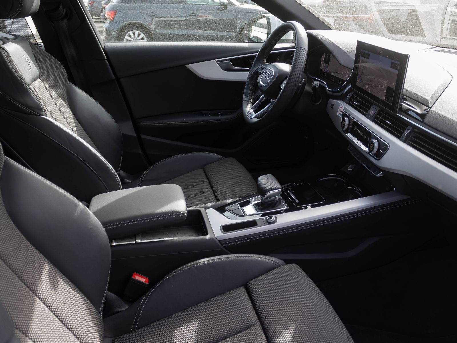 Audi A4 Avant S line 40TDI Stronic Navi HuD Panorama LED